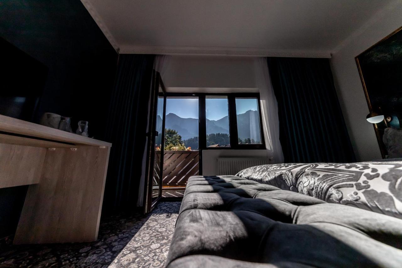 Suru Hotel&Restaurant Busteni Bagian luar foto