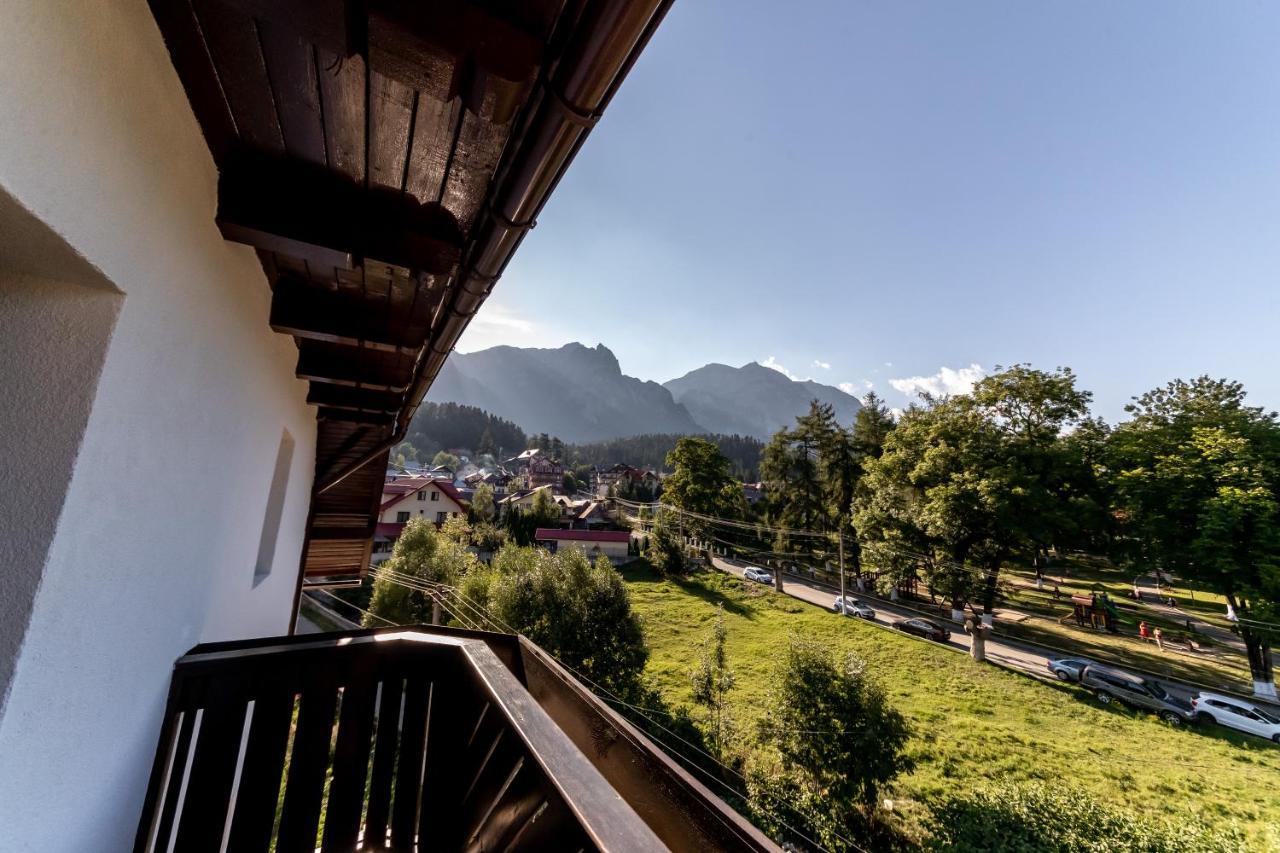 Suru Hotel&Restaurant Busteni Bagian luar foto