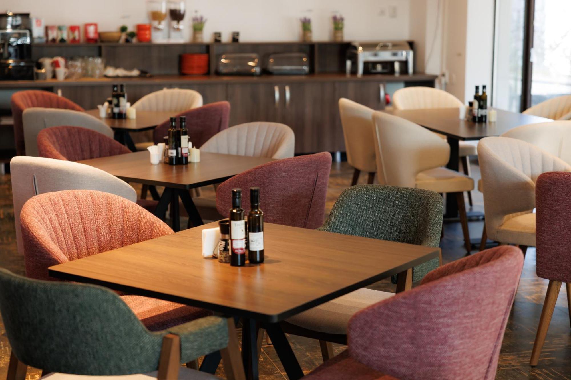 Suru Hotel&Restaurant Busteni Bagian luar foto